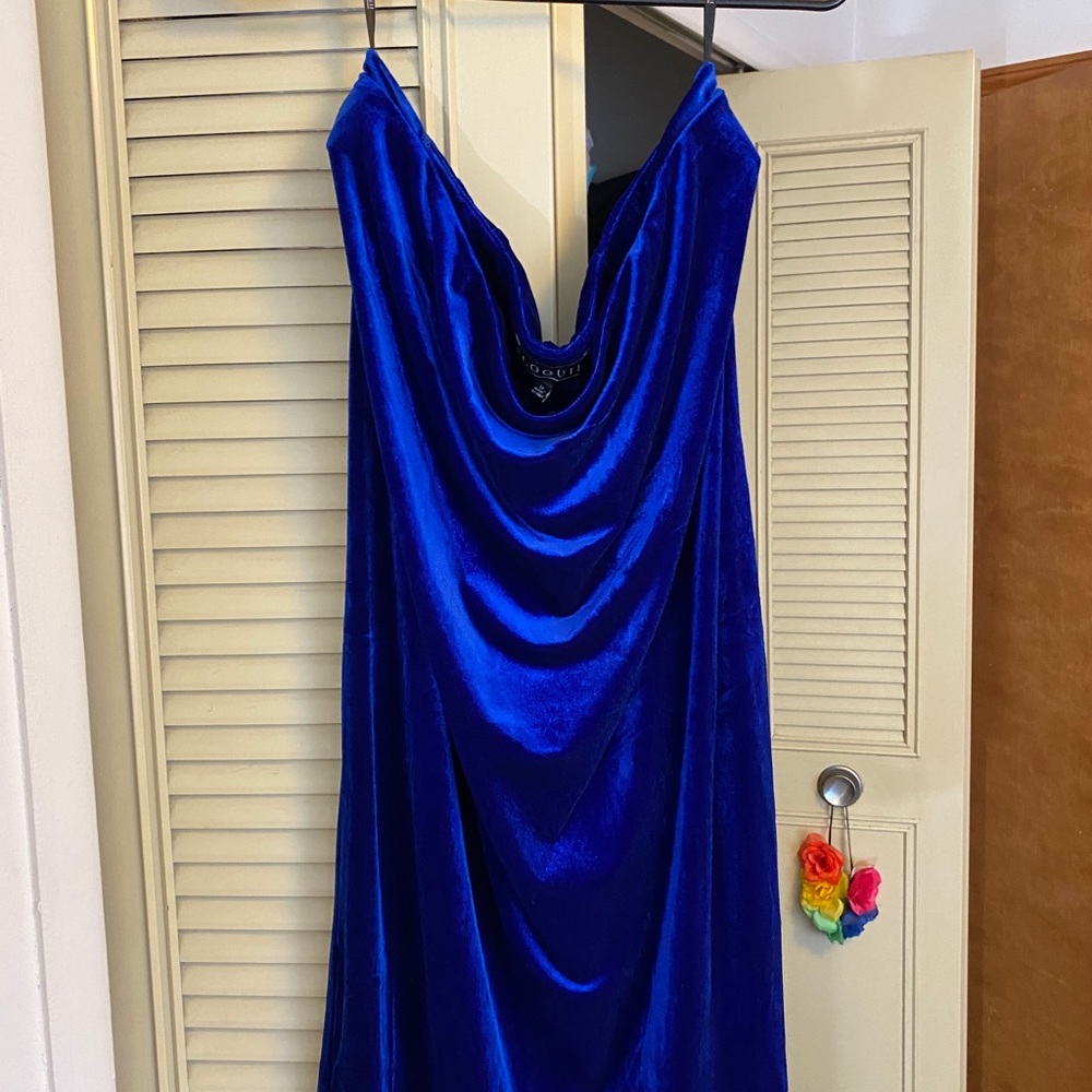 ELOQUII blue velour pencil skirt